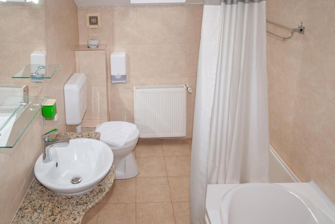 Hotel Prolex Turism Srl à Bran  Extérieur photo