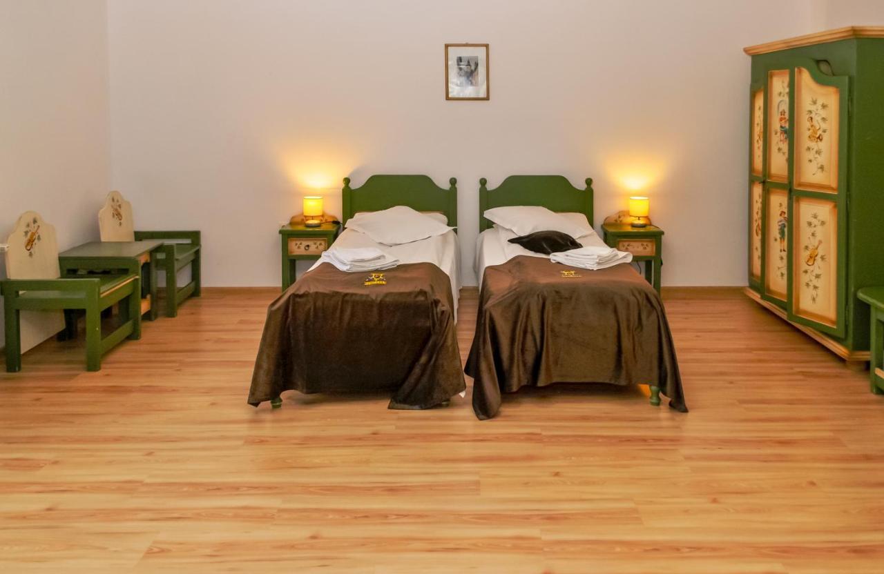 Hotel Prolex Turism Srl à Bran  Extérieur photo