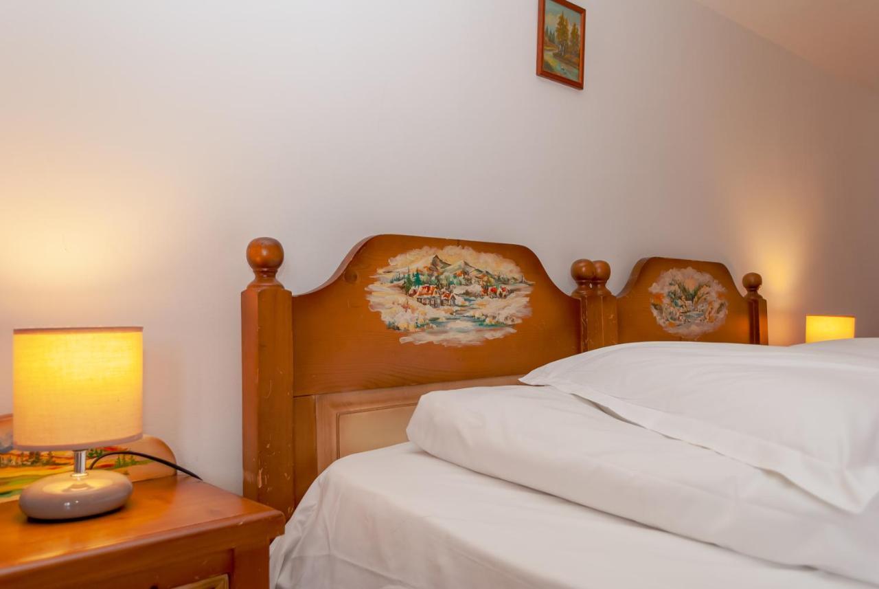 Hotel Prolex Turism Srl à Bran  Extérieur photo