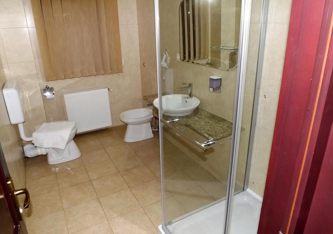 Hotel Prolex Turism Srl à Bran  Extérieur photo